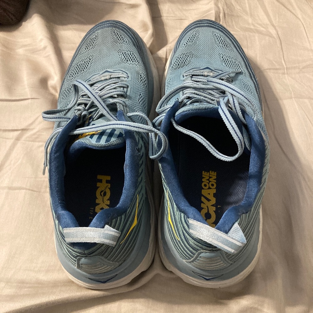 Hoka. Size 9.